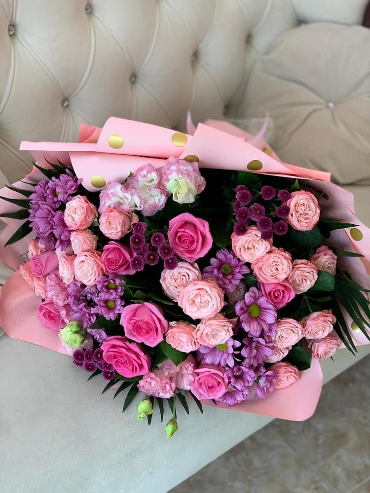 Букет цветов из: Хризантемы, Розы и Лизиантусы в Андревское