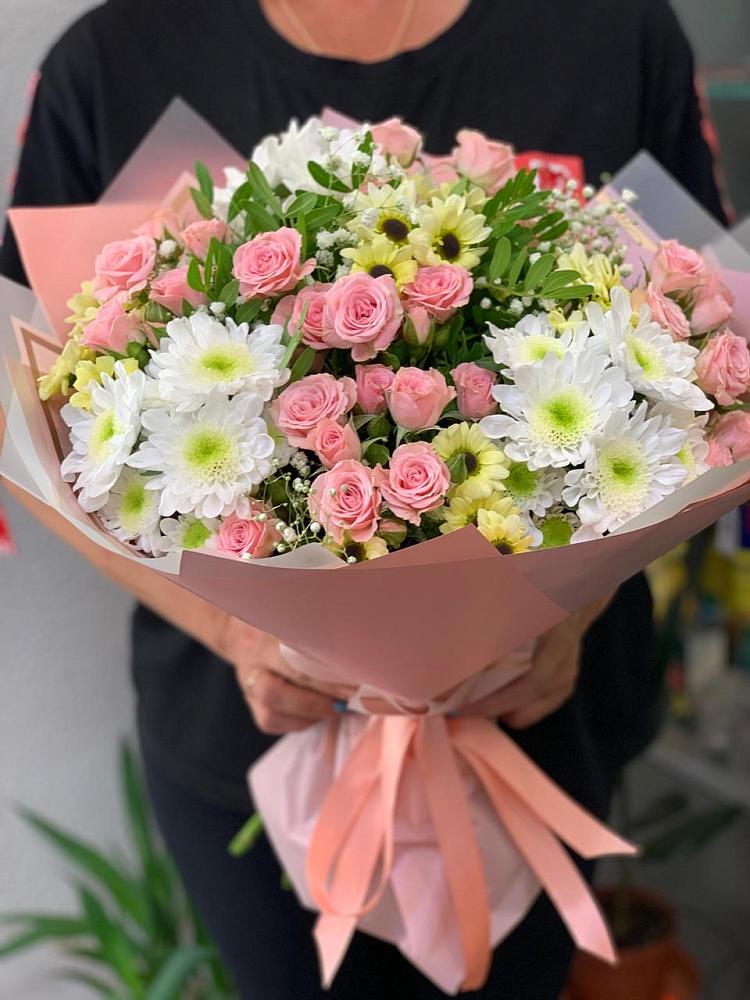 Букет цветов из: Розы и Хризантемы в Андревское