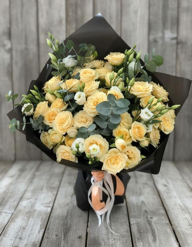 Букет цветов из: Розы и Лизиантусы в Андревское