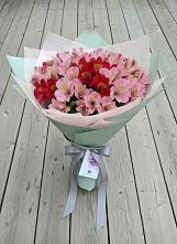 Букет цветов из:  Альстромерии #REPLACE_PRED# Андревское