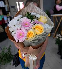 Букет цветов из:  Герберы, Розы и Хризантемы в Андревское