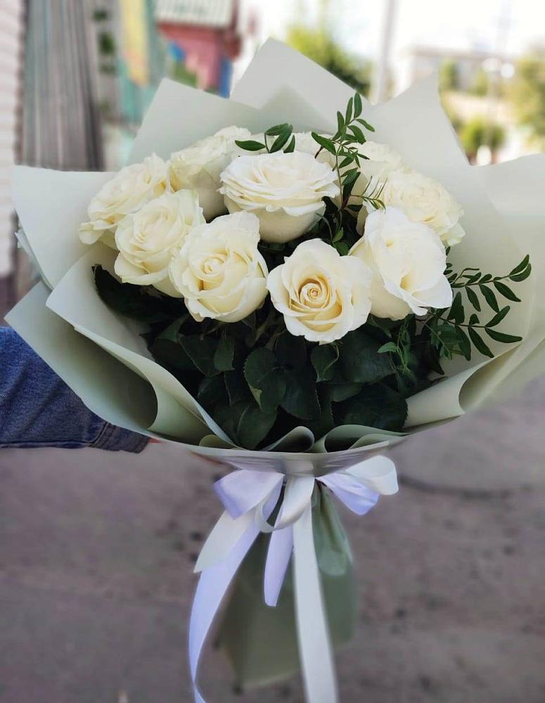 Букет Белые розы Проуд в Андревское