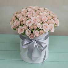 Цветочная композиция из Розы в шляпной коробке в Андревское