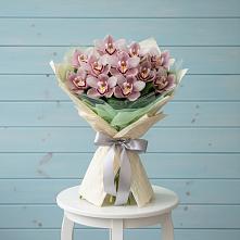 Букет цветов из:  Орхидеи и Розы в Андревское