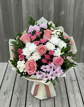 Букет цветов из:  Альстромерии, Гвоздики, Розы и Хризантемы в Андревское