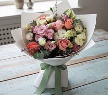 Букет цветов из:  Розы, Лизиантусы и Гвоздики #REPLACE_PRED# Андревское