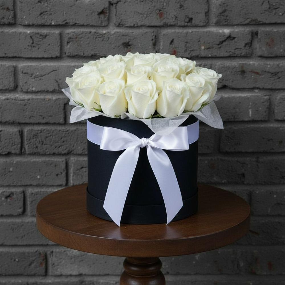 Цветочная композиция из Розы в шляпной коробке в Андревское