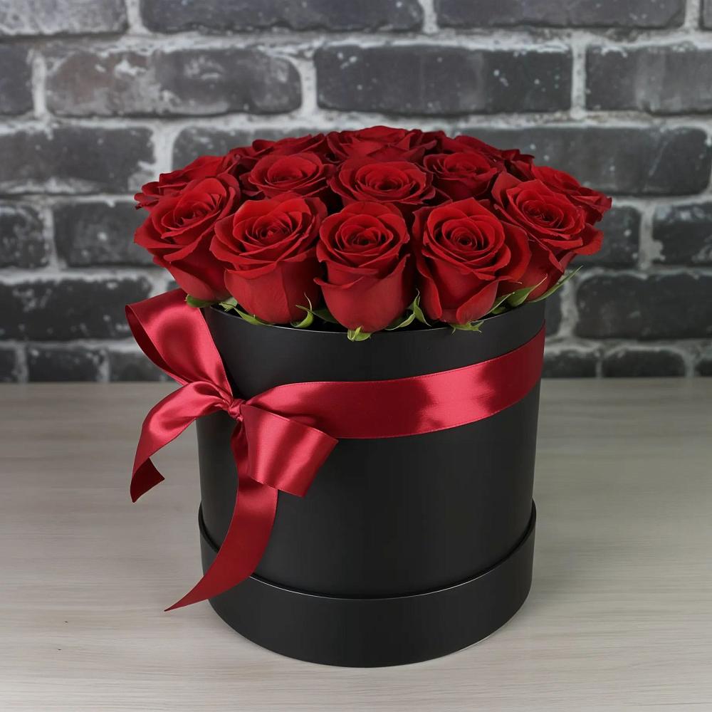 Цветочная композиция из Розы в шляпной коробке в Андревское